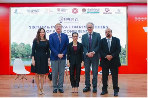 Professor Calboli and other IPIRA Conference presenters and attendees